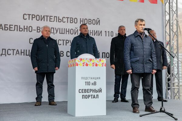 На церемонии у Рукского туннеля присутствовали руководство Южной Осетии, члены российской делегации - Sputnik Южная Осетия