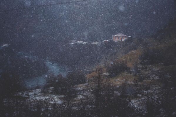 Снег в горах Осетии - Sputnik Южная Осетия