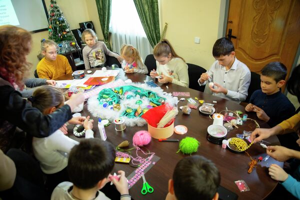 Мастер-класс по изготовлению елочных игрушек - Sputnik Южная Осетия
