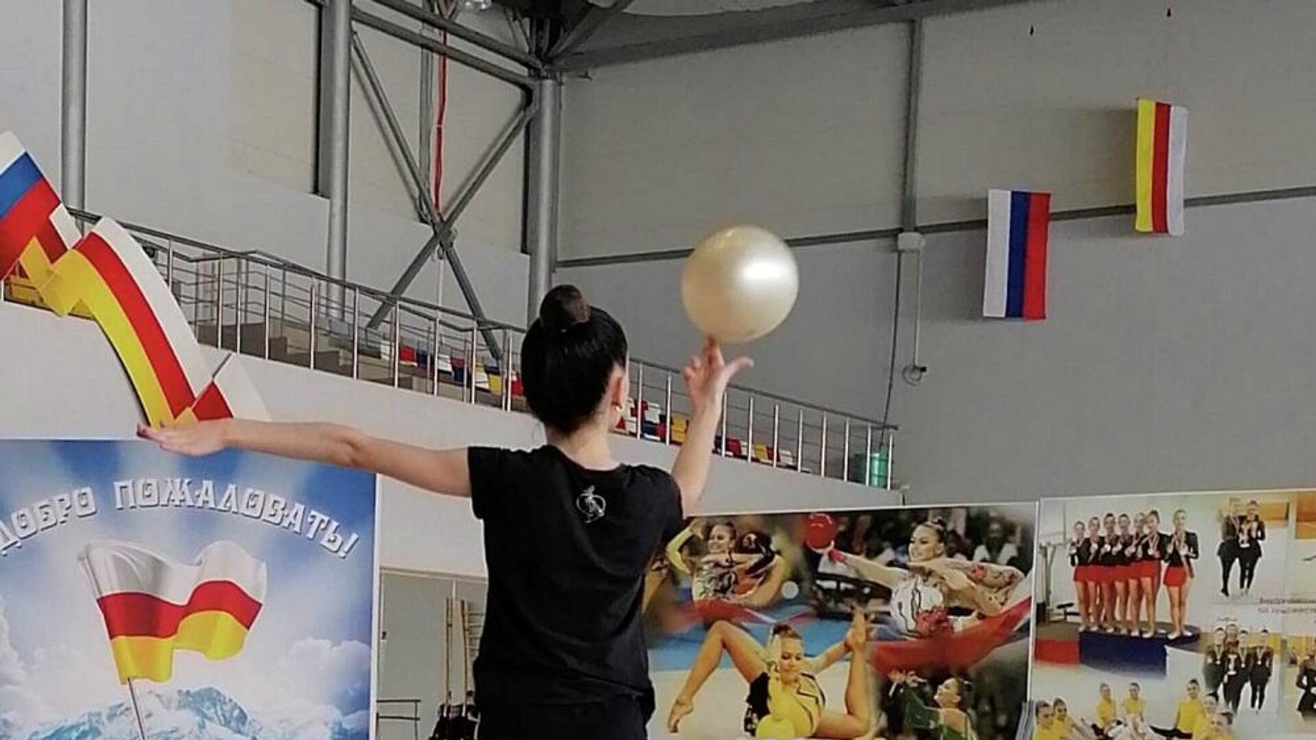 В Южной Осетии проходят соревнования по художественной гимнастике - Sputnik Южная Осетия, 1920, 26.12.2021
