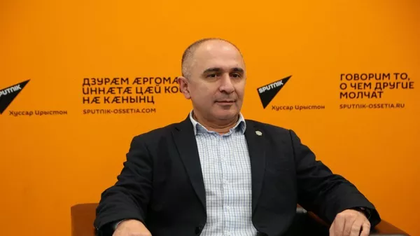 Вадим Тедеев: в честь праздника студентов мы устраиваем чаепитие с ректором и Президентом - Sputnik Южная Осетия