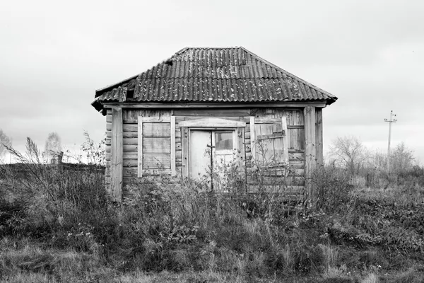 Сельский магазин, с. Подлесный Юрткуль, Спасский р-он, Республика Татарстан, 2020 Сельский магазин, с. Подлесный Юрткуль, Спасский р-он, Республика Татарстан, 2020 - Sputnik Южная Осетия