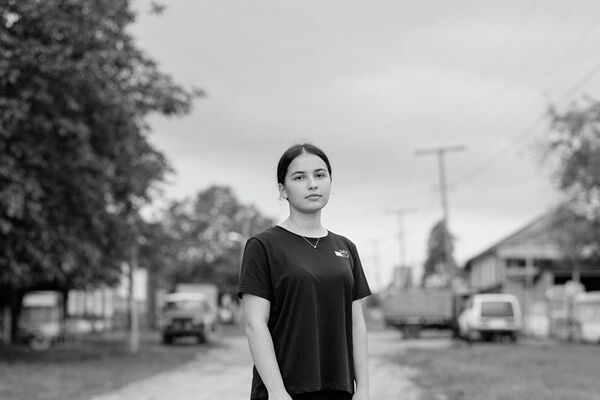 Девочка на сельской улице, Лескен, Республика Северная Осетия-Алания, 2021 - Sputnik Южная Осетия
