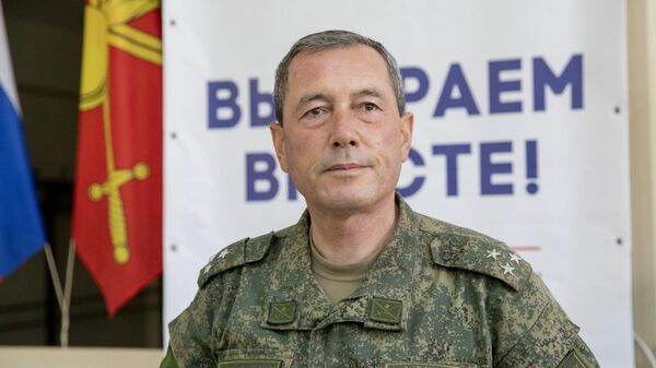 Алиев поздравил сослуживцев с 13-ой годовщиной образования 4-ой гвардейской военной базы - Sputnik Южная Осетия