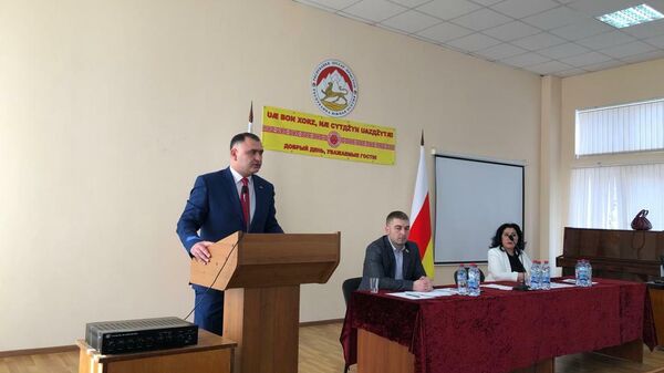 Собрание инициативной группы по выдвижению Алана Гаглоева кандидатом в президенты РЮО - Sputnik Южная Осетия