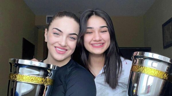 Яна Сотиева и Зарина Гусалова стали победительницами Кубка России по тяжелой атлетике - Sputnik Южная Осетия