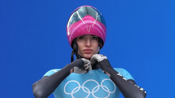 Российская скелетонистка Юлия Канакина до старта соревнований на Олимпиаде-2022 в Пекине  - Sputnik Южная Осетия