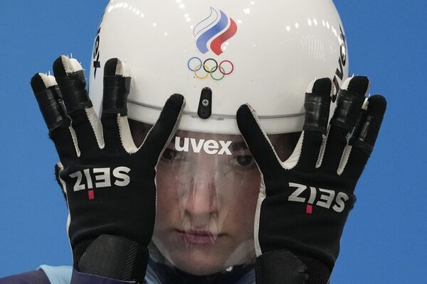 Российская спортсменка Екатерина Катникова готовится к старту санного заезда на Зимних Олимпийских играх в Пекине - Sputnik Южная Осетия