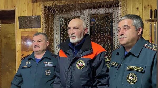 Спасателей Северной Осетии наградили медалями РЮО - Sputnik Южная Осетия