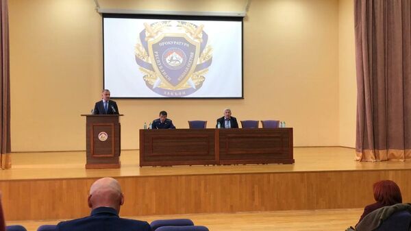 Президент Анатолий Бибилов выступает на отчетной коллегии генеральной прокуратуры РЮО - Sputnik Южная Осетия
