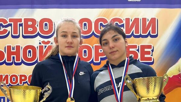 Амина Танделова и Алина Касабиева
 - Sputnik Южная Осетия