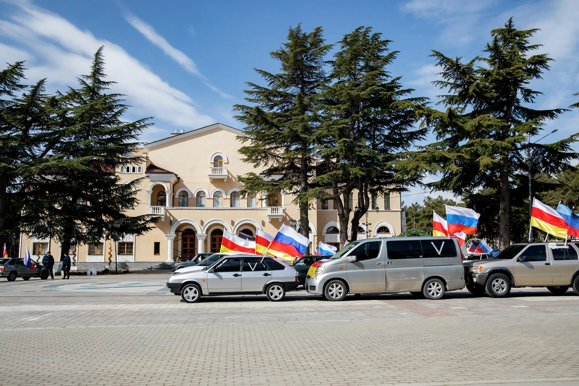 Автопробег в поддержку военных, участвующих в спецоперации на Украине - Sputnik Южная Осетия, 1920, 03.10.2023