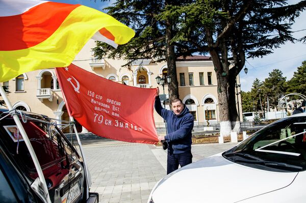 Автопробег в поддержку военных, участвующих в спецоперации на Украине Автопробег в поддержку военных, участвующих в спецоперации на Украине - Sputnik Южная Осетия