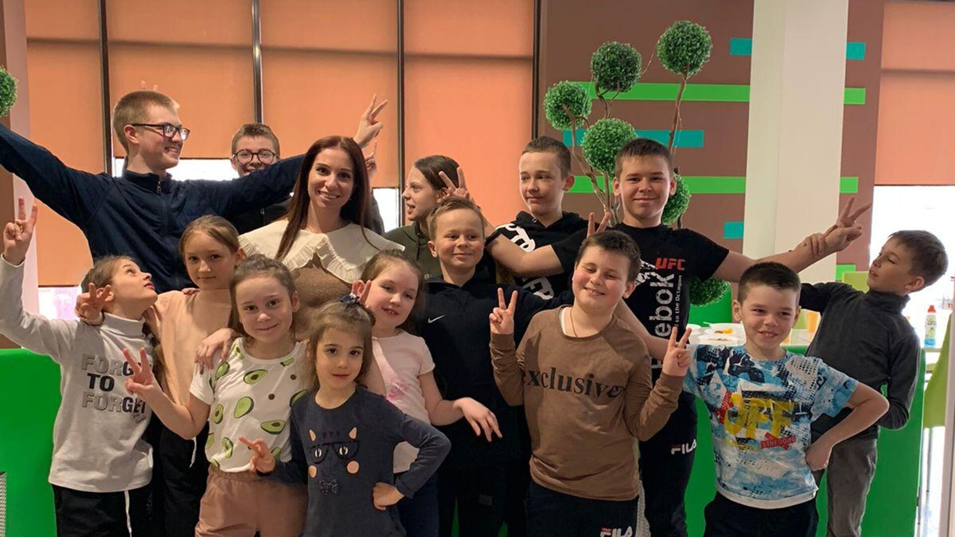 Детям из Донбасса организовали праздник в одном из детских кафе Цхинвала - Sputnik Южная Осетия, 1920, 25.03.2022