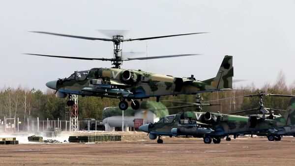 Вертолеты Ка-52 ВКС РФ перед выполнением боевого задания в ходе специальной военной операции на Украине - Sputnik Южная Осетия
