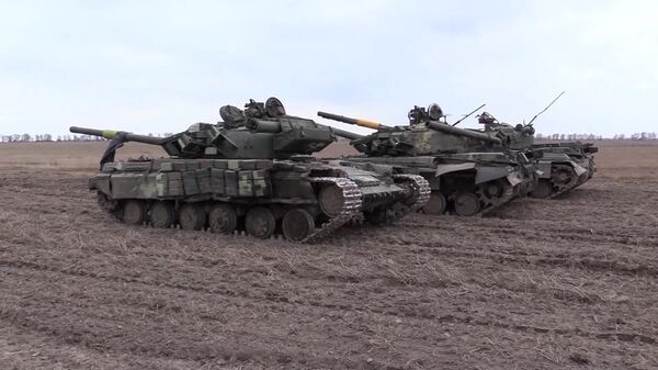 Украинская бронетехника, захваченная ВС РФ в Черниговской области - Sputnik Южная Осетия