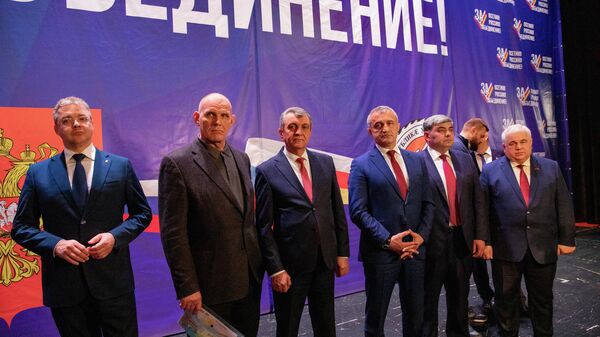 Заседание инициативной группы в поддержку референдума о вхождении РЮО в состав РФ - Sputnik Южная Осетия
