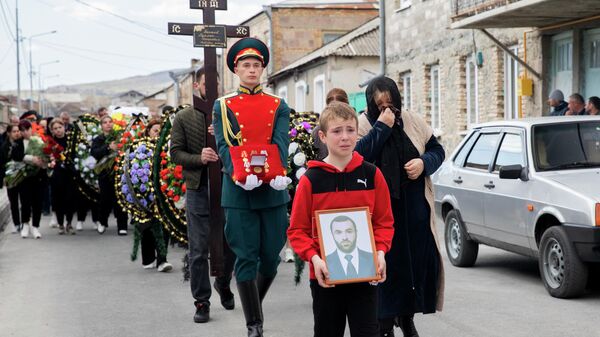 Похороны Руслана Бесаева - Sputnik Южная Осетия