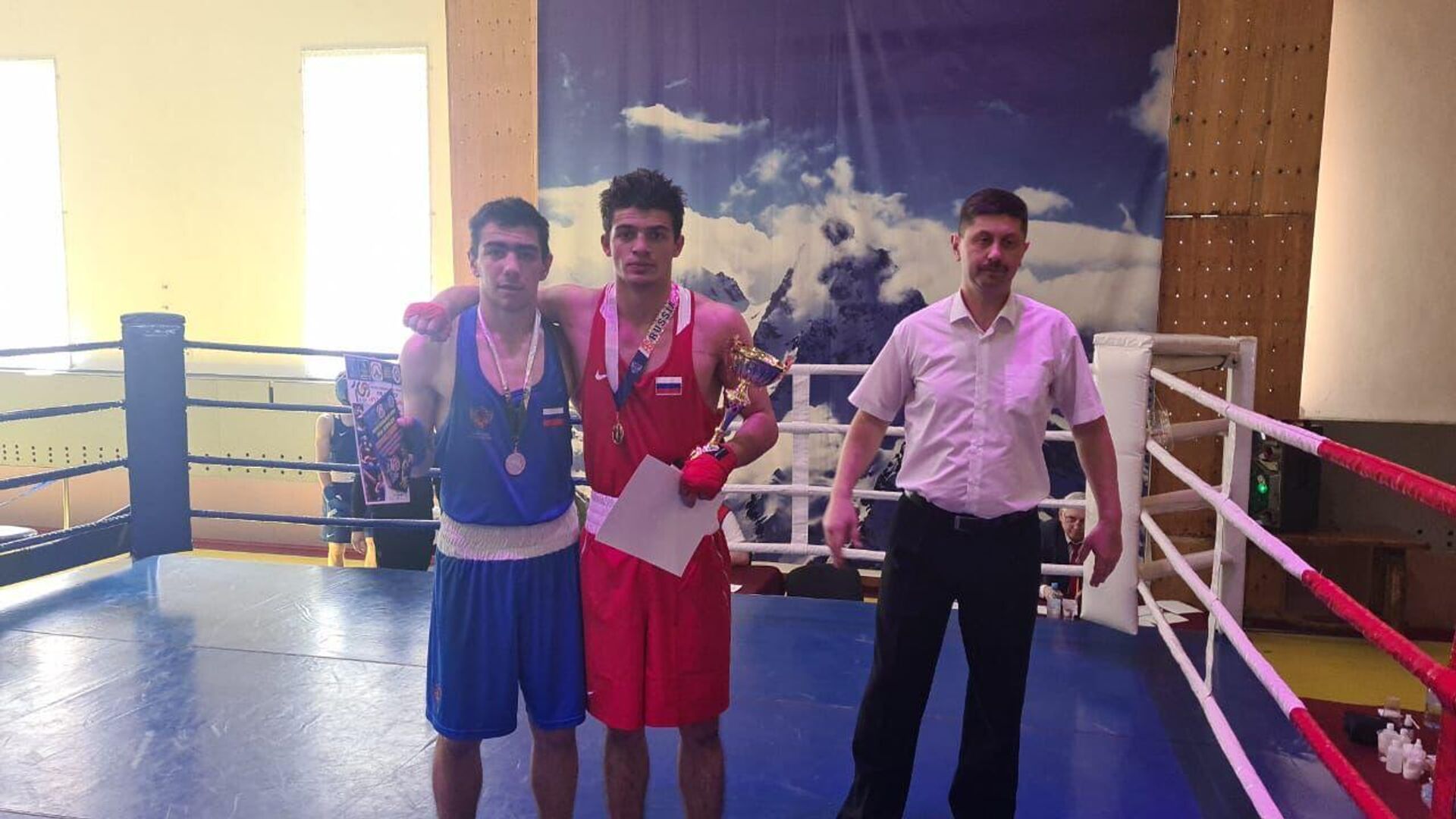 Боксеры из Южной Осетии  выиграли турнир в КЧР - Sputnik Хуссар Ирыстон, 1920, 20.04.2022