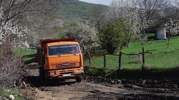 Власти Знаурского района ремонтируют дороги - Sputnik Южная Осетия