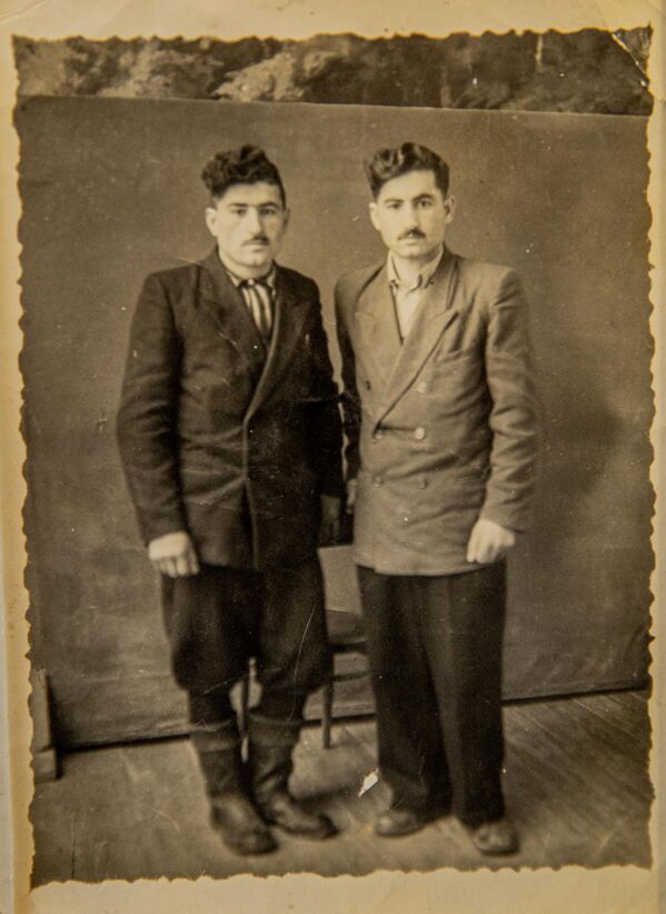 С братом Гено. 1958 г.  - Sputnik Южная Осетия