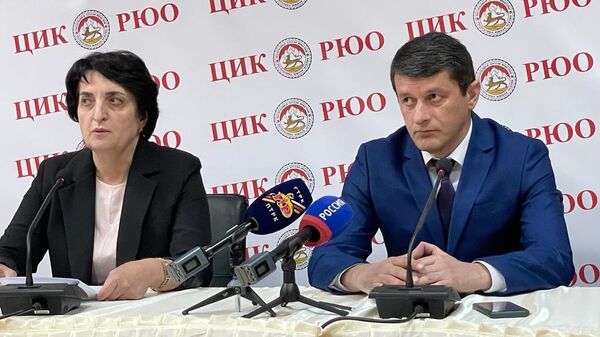Генеральный прокурор Магомед Багаев  в пресс-центре ЦИК - Sputnik Южная Осетия