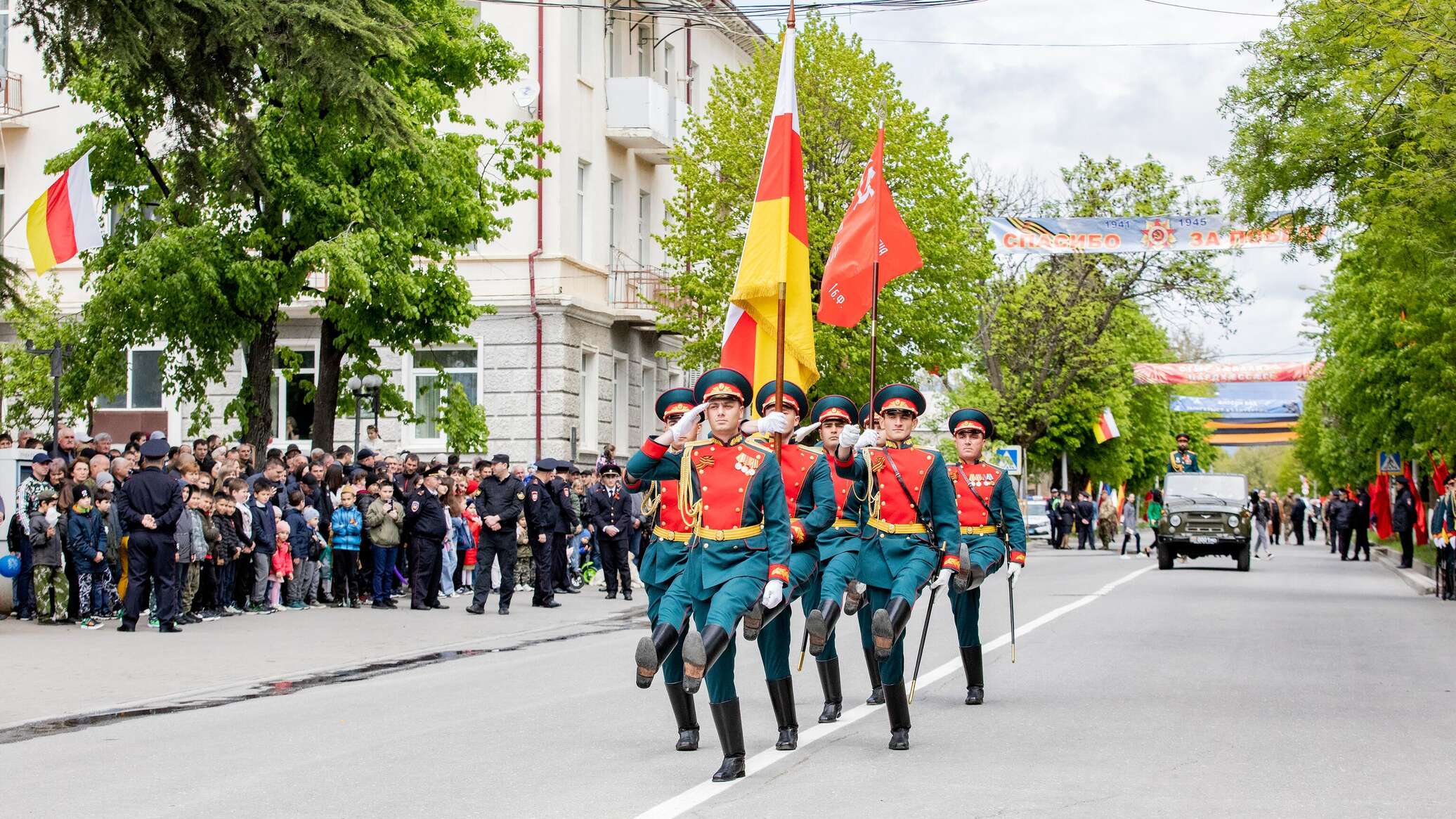Новости парад. Парад Цхинвал 2022. Парад в Южной Осетии 2022. Парад 9 мая Цхинвал. Южная Осетия парад 2023.