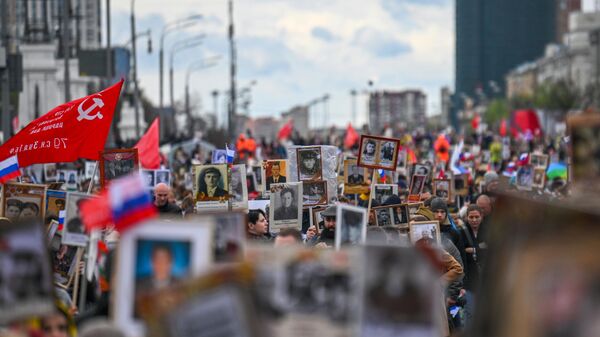 Шествие  Бессмертный полк в Москве - Sputnik Южная Осетия