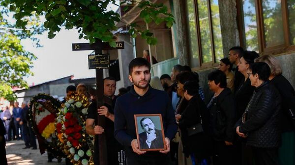 Похороны поэта, писателя и публициста Герсана Кодалаева - Sputnik Южная Осетия