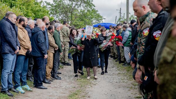 Похороны Ацамаза Бестаева - Sputnik Южная Осетия