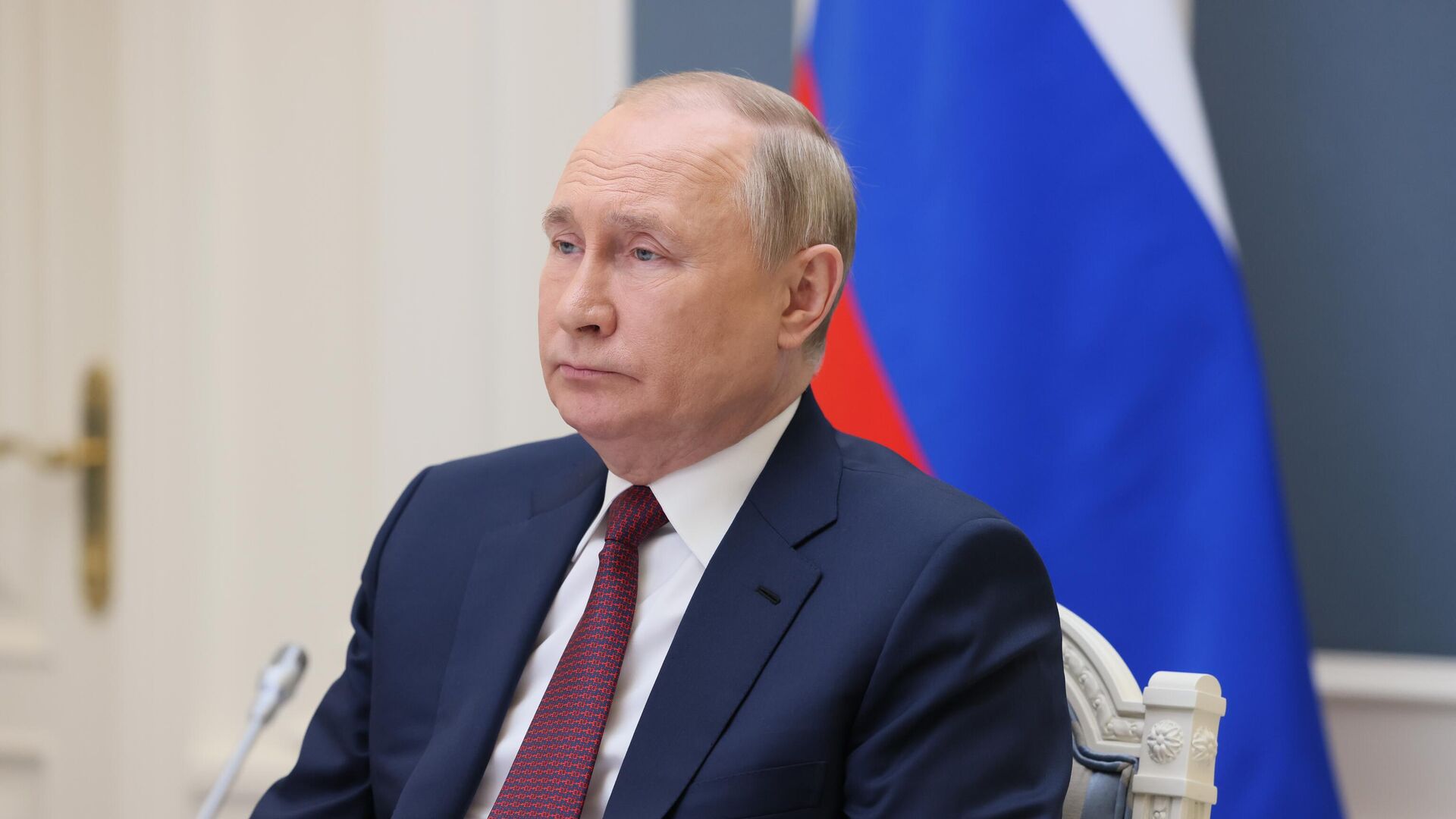 Президент РФ В. Путин выступил на Евразийском экономическом форуме - Sputnik Южная Осетия, 1920, 21.09.2022