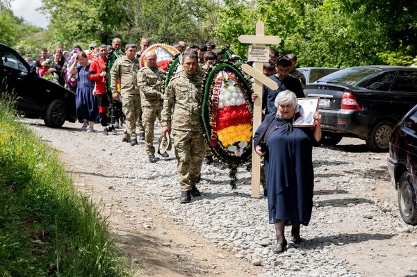Похороны Ролланда Цховребова - Sputnik Южная Осетия