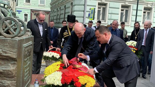 В Москве состоялась церемония возложения цветов к памятнику жертвам Бесланской трагедии - Sputnik Южная Осетия
