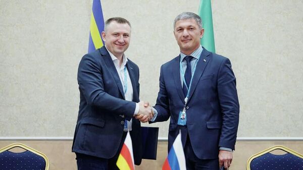 Делегация Южной Осетии на Международном молодежном форуме Евразия Global - Sputnik Южная Осетия