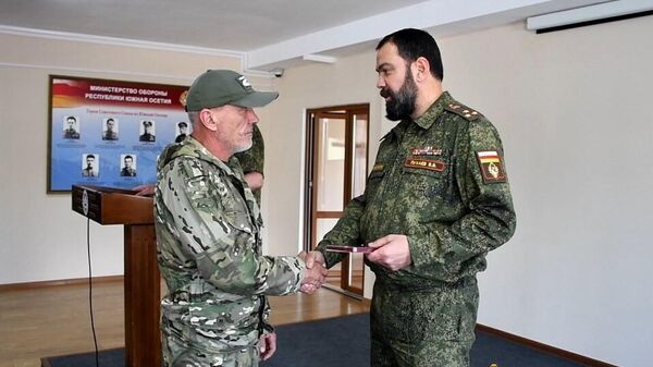 В Министерстве обороны Южной Осетии награждены воины-интернационалисты - Sputnik Южная Осетия