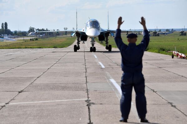 Самолеты-бомбардировщики Су-34 в зоне спецоперации - Sputnik Южная Осетия
