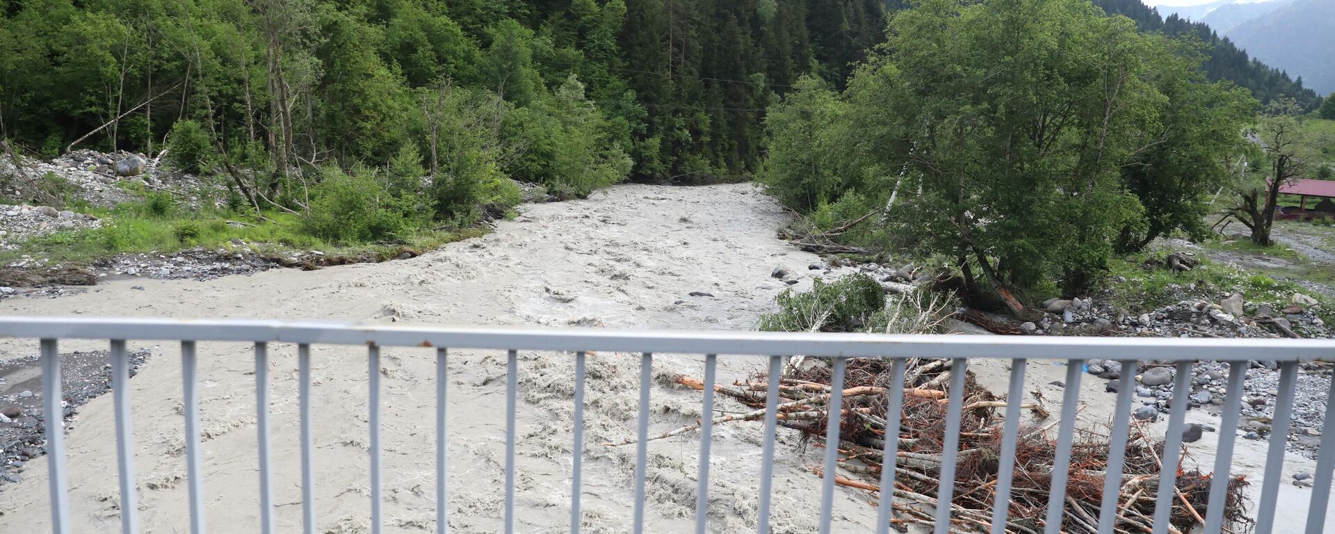 Паводки в Дзауском районе - Sputnik Южная Осетия, 1920, 16.03.2026