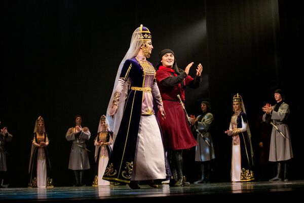 Осетинский танец выражает благородство и историю народа. - Sputnik Южная Осетия