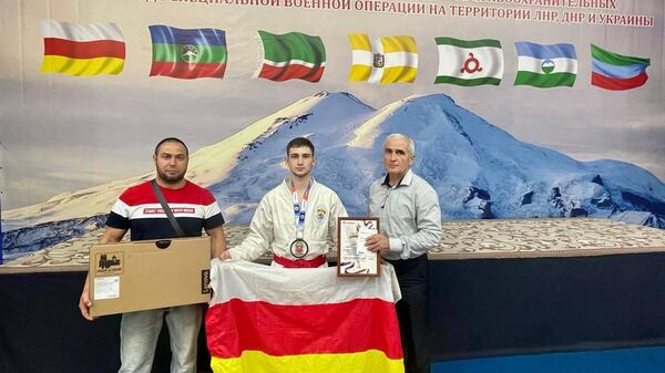 Три медали завоевали осетинские рукопашники на соревнованиях в Нальчике - Sputnik Южная Осетия