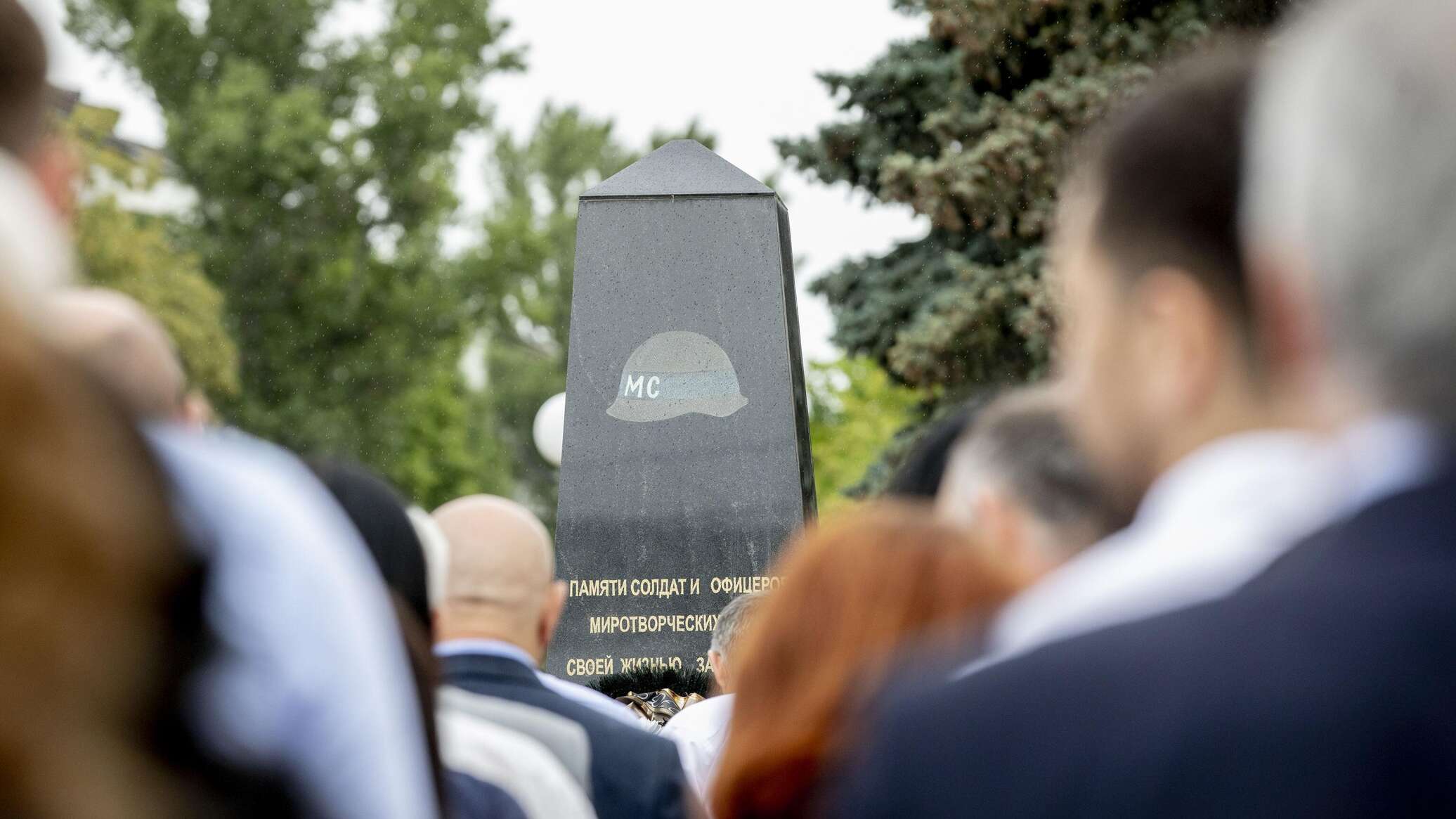 Реставрация и очистка территории: Джиоев о благоустройстве памятников в ...