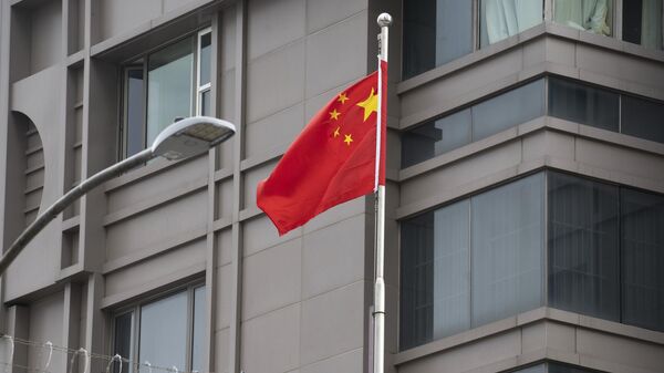 Флаг КНР возле консульства Китая в Хьюстоне - Sputnik Южная Осетия