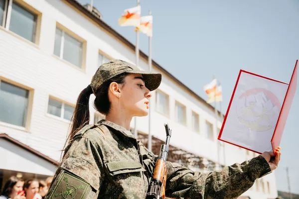 Приведение к присяге югоосетинских курсантов военных вузов РФ - Sputnik Южная Осетия