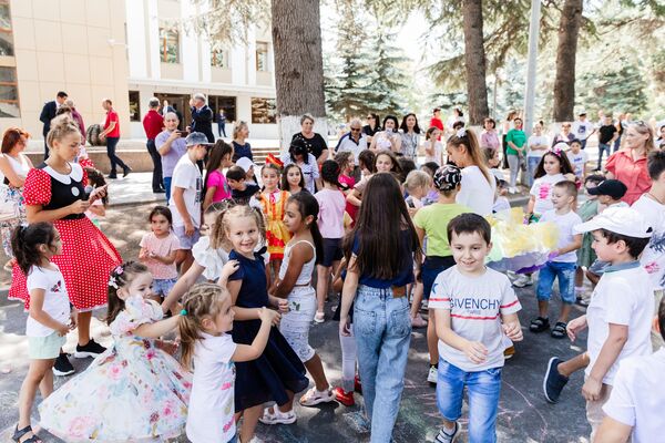 Детский праздник в честь Дня признания независимости  - Sputnik Южная Осетия
