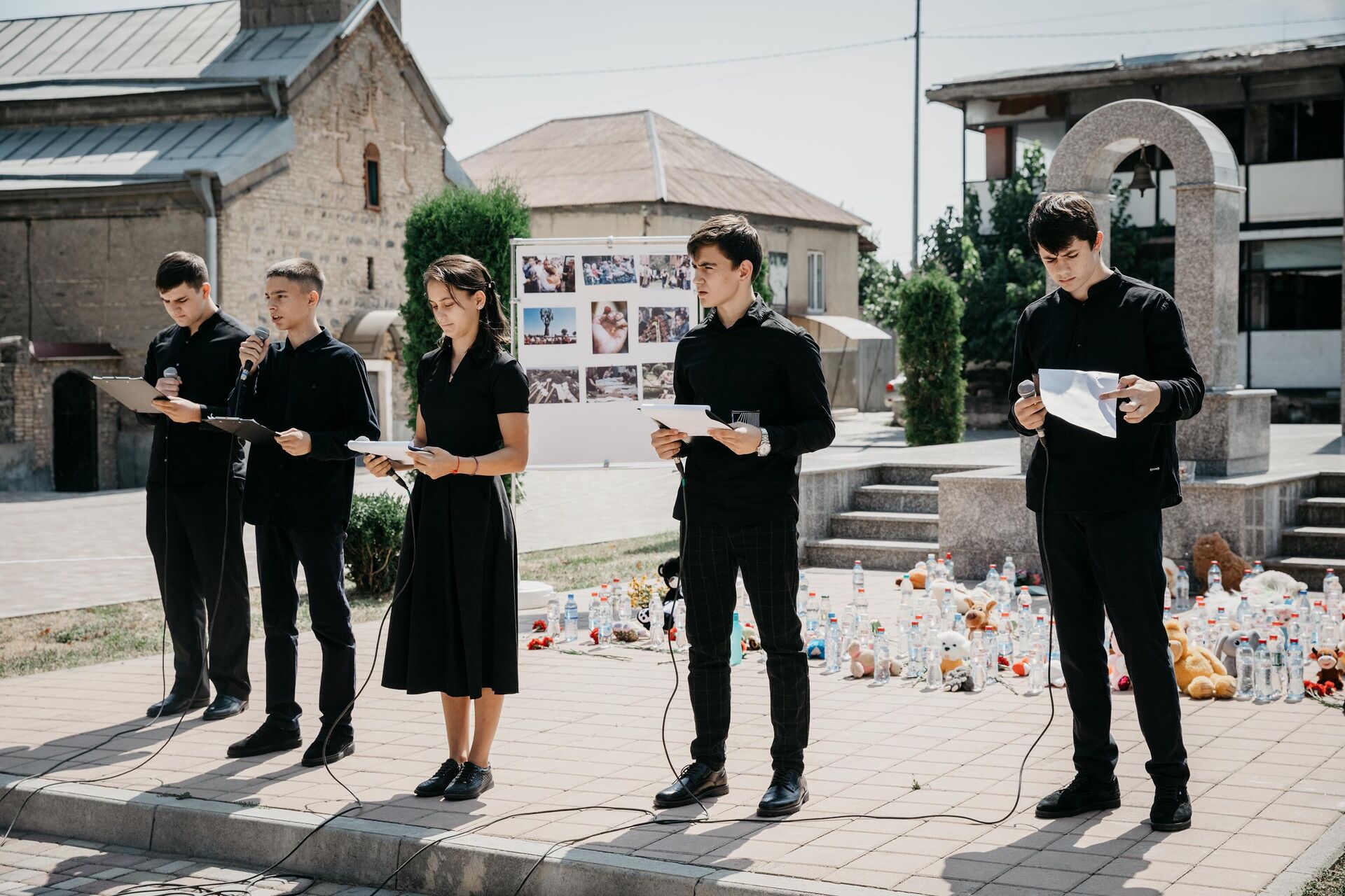 Акция в память о жертвах Бесланской трагедии в Цхинвале - Sputnik Южная Осетия, 1920, 03.09.2022