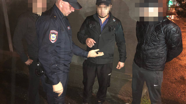 Владикавказские полицейские задержали 3 уроженцев Средней Азии - Sputnik Южная Осетия
