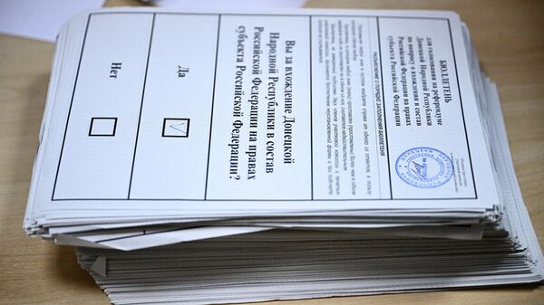 Подсчет голосов по итогам референдумов о присоединении новых территорий в России - Sputnik Южная Осетия