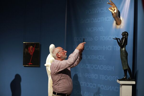 Во Владикавказе открылась выставка народного художника Людмилы Караевой Преображение - Sputnik Южная Осетия