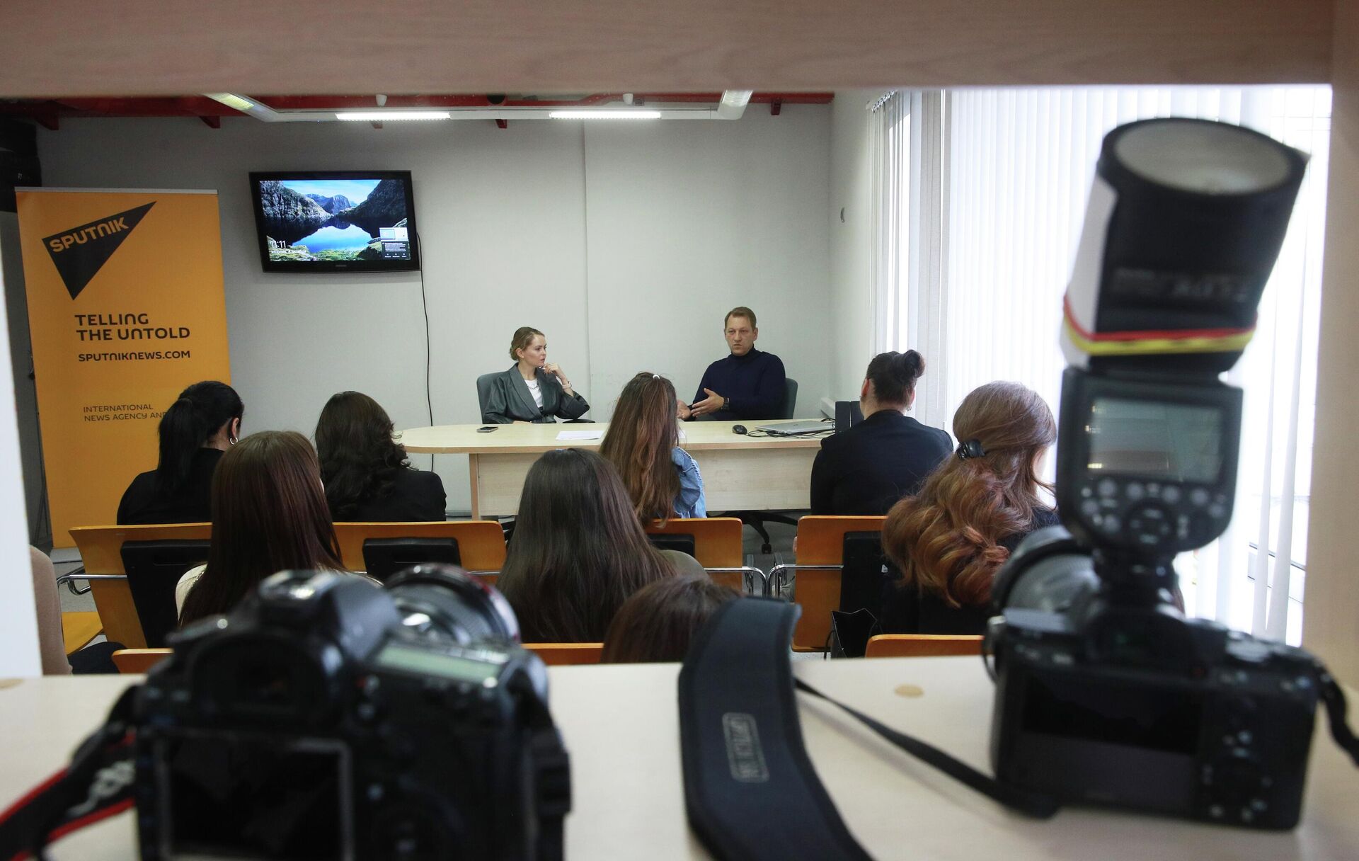 Молодые журналисты из СНГ стали участниками проекта SputnikPro - Sputnik Южная Осетия, 1920, 04.10.2022