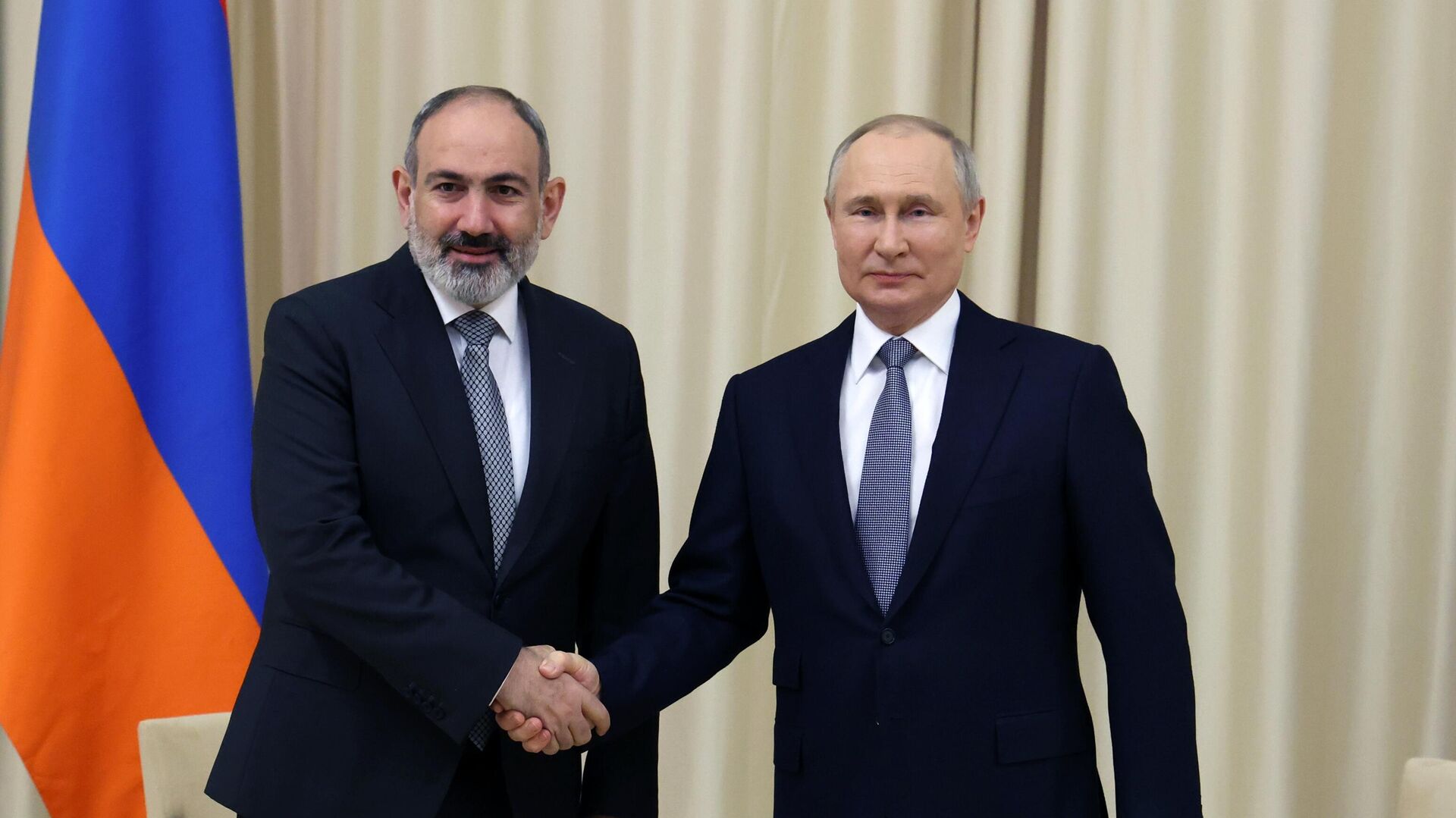 Президент РФ В. Путин провел переговоры с премьер-министром Армении Н. Пашиняном - Sputnik Южная Осетия, 1920, 31.10.2022