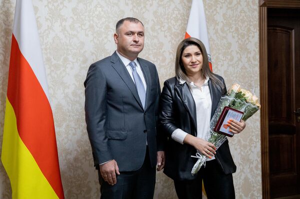 Награждение ко Дню народного единства - Sputnik Южная Осетия